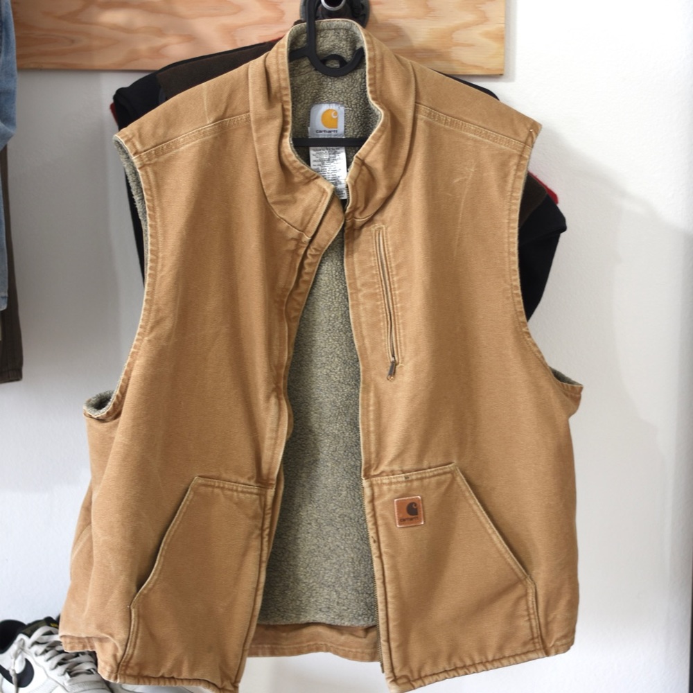 Carhartt Work Vest *used, one noticeable flaw*